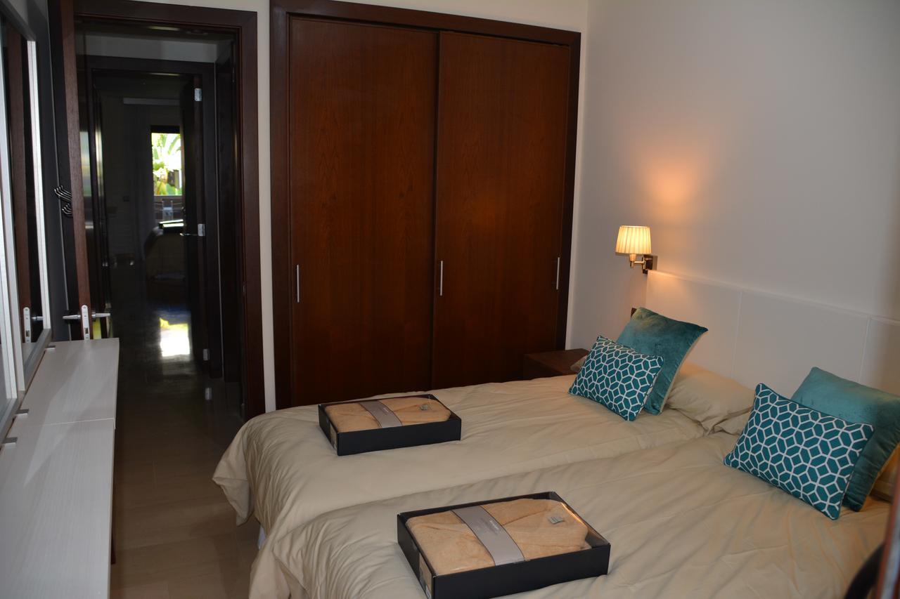 Apartment Medina De Banus Marbella Bagian luar foto