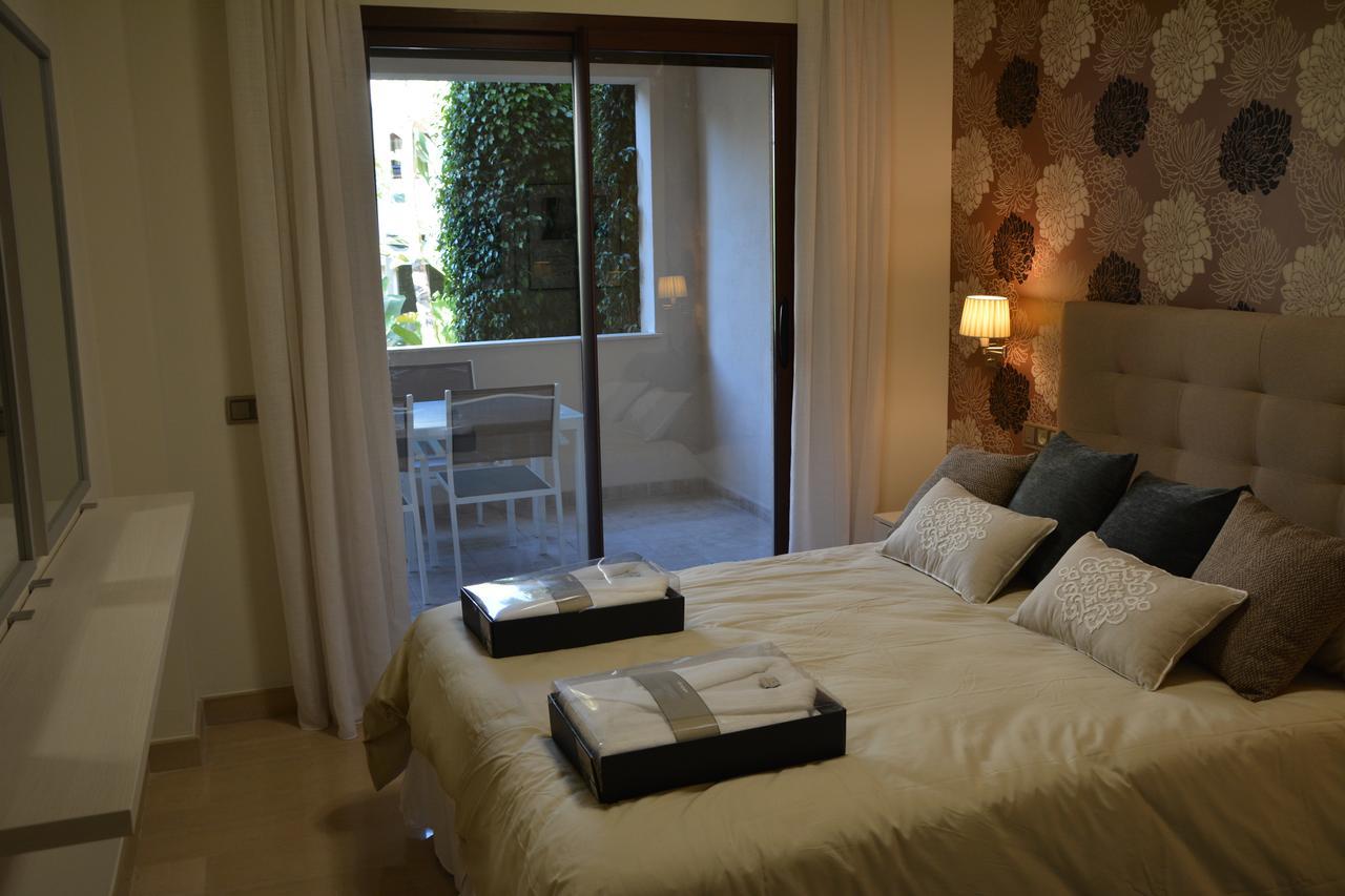 Apartment Medina De Banus Marbella Bagian luar foto
