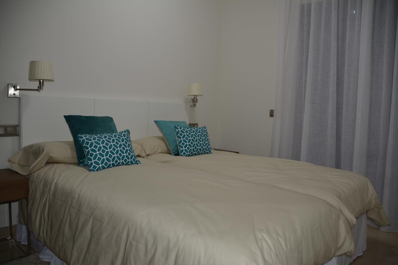 Apartment Medina De Banus Marbella Bagian luar foto