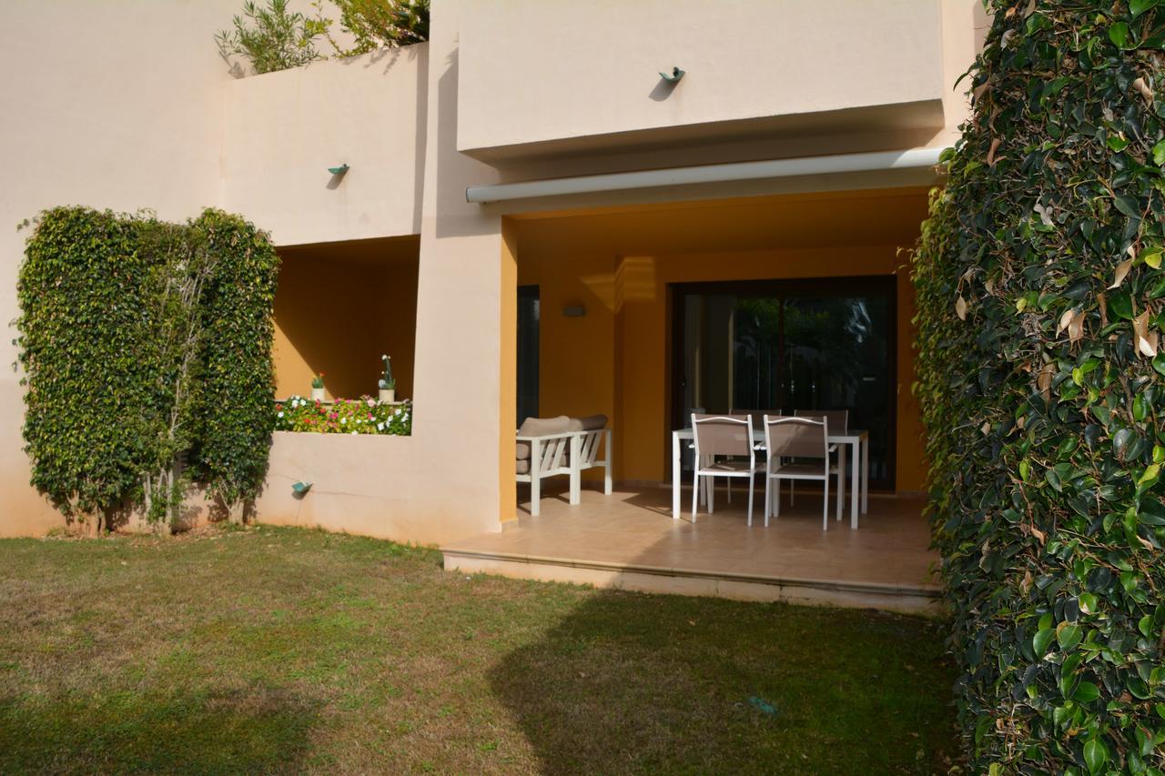 Apartment Medina De Banus Marbella Bagian luar foto