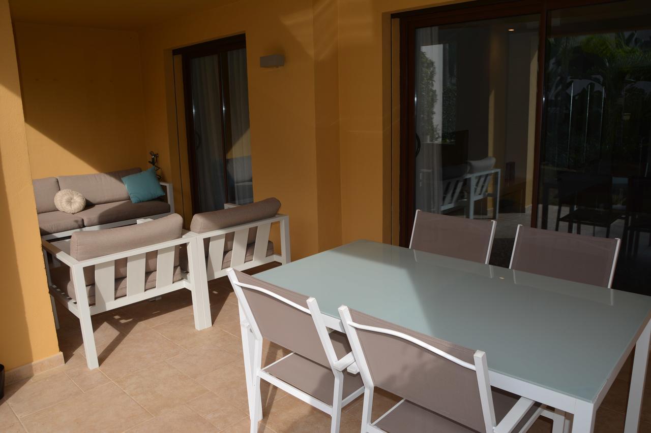 Apartment Medina De Banus Marbella Bagian luar foto