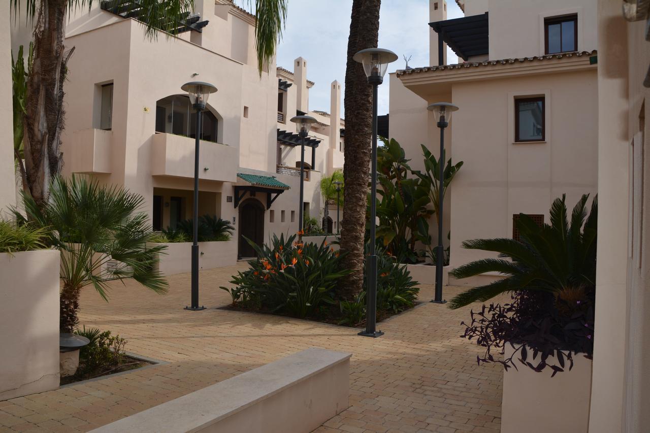 Apartment Medina De Banus Marbella Bagian luar foto